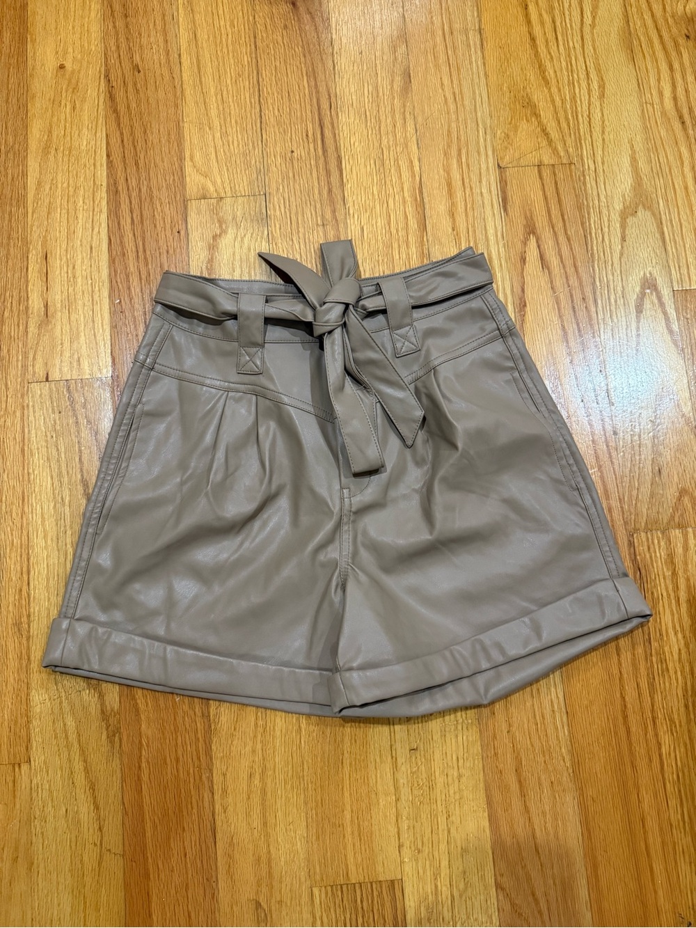 Ci Sono Taupe Faux Leather Paperbag Waist Shorts - Size M